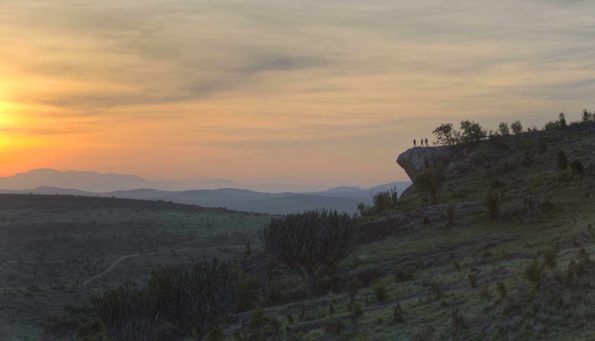 Indulge in a delightful picnic in the Kenyan bush - Honeymoon in East Africa